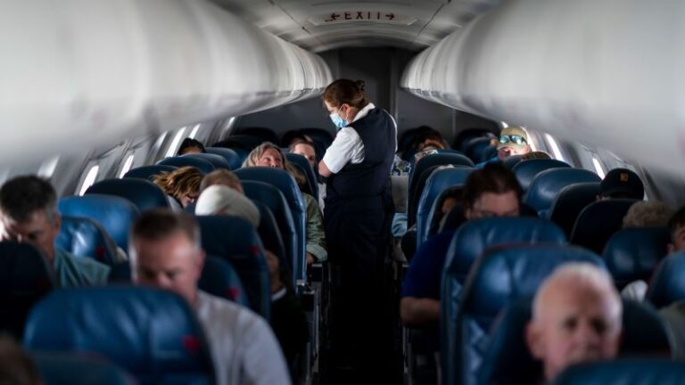FAA announces rule allowing more rest for flight attendants